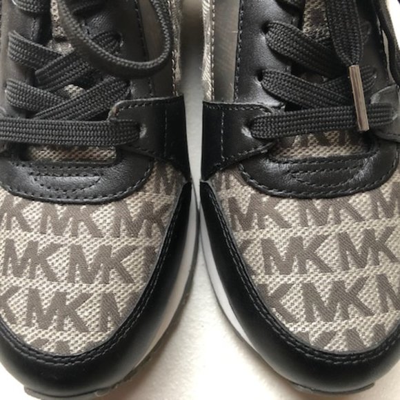 NWOT Michael Kors Sneakers - Picture 3 of 6
